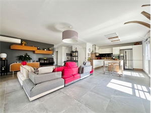appartement à la vente -   06600  ANTIBES, surface 96 m2 vente appartement - APR727783